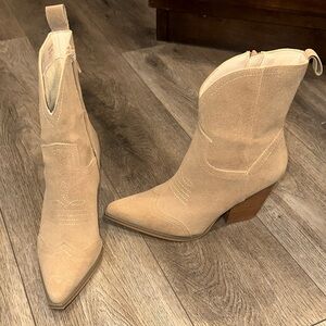 Oasis Society Ariella Short Western Boots
